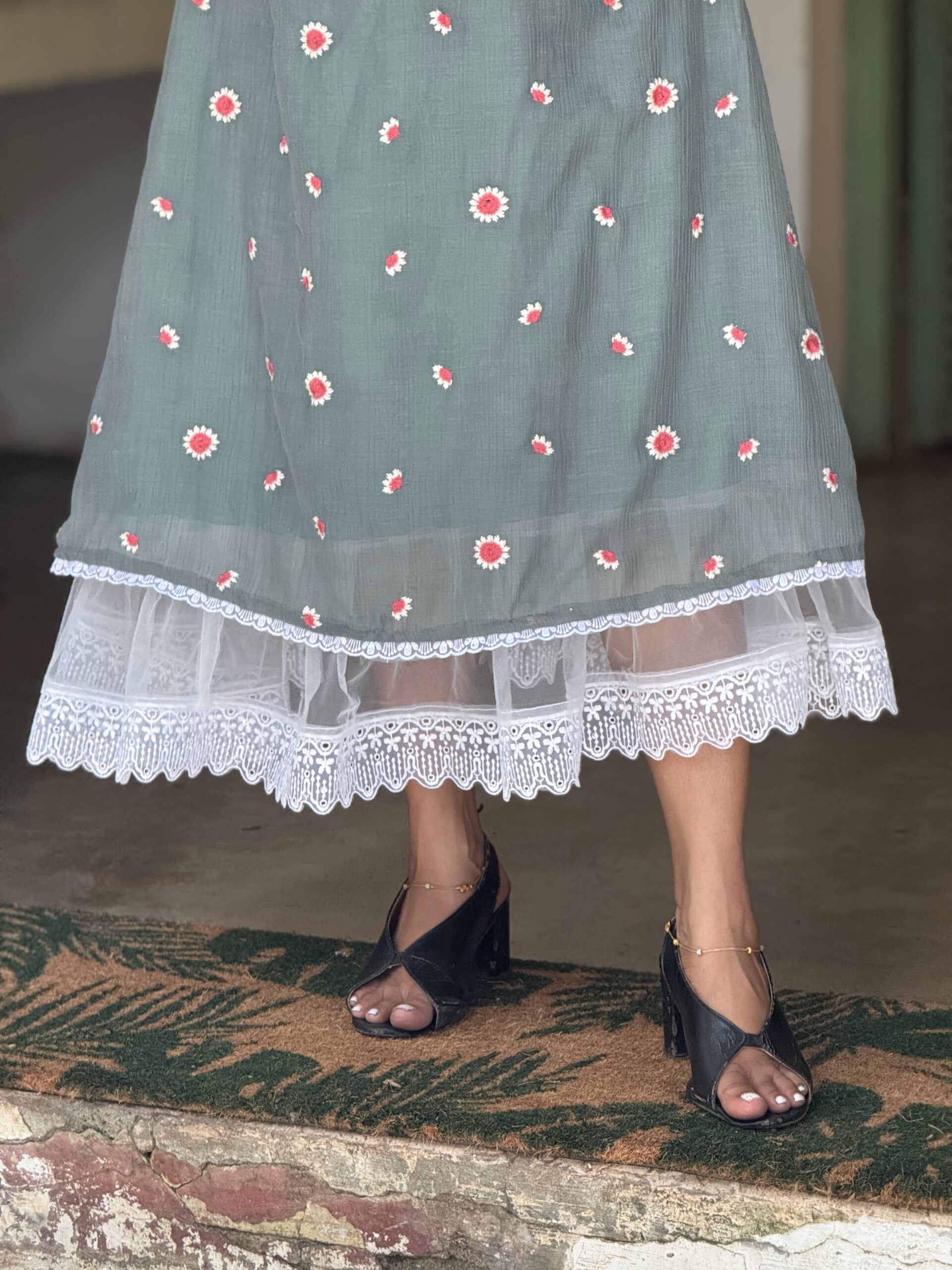Floral A-Line Dress with Lace Hem - Image 8